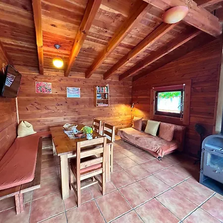 Idyllisches Blockhaus Mecklenburger Seenplatte Nyaraló Penzlin